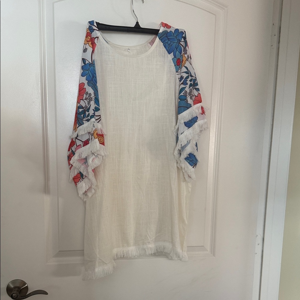 Floral XL Linen Top with Fringe on Sleeves and Top Bottom